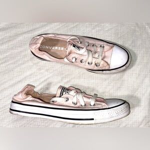 Converse Chuck Taylor All Star Women’s Sz  9 40 Low Top Sneakers Pink